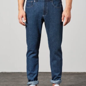 Blugi bărbați din cânepă HempAge, culoarea Denim spălat, purtați pe model