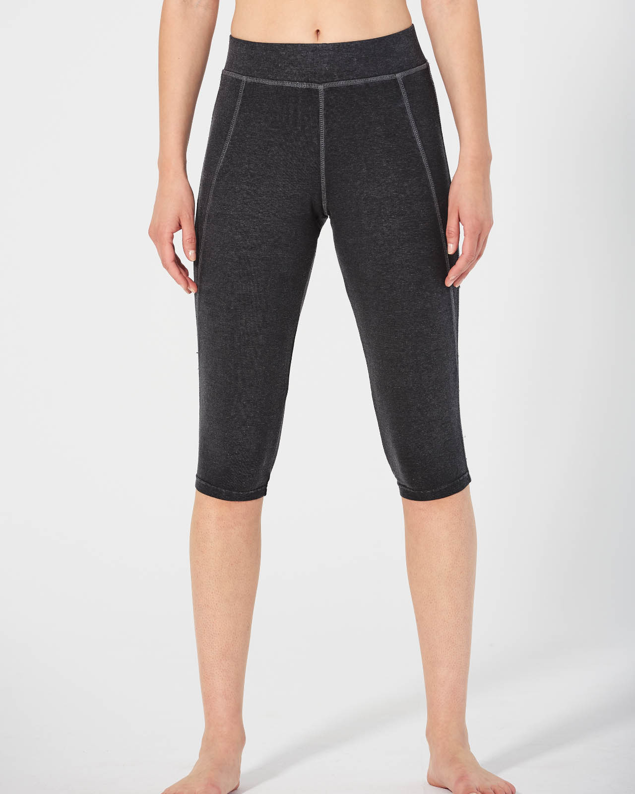 Colanți Yoga din Cânepă și Bumbac Organic, Lungime 7/8 1 Colanți Yoga din Cânepă și Bumbac Organic, Lungime 7/8 – Negru – vedere față / produs